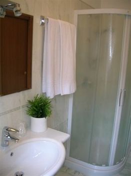 Molise 2 Hotel Milán
